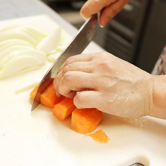 スタッフが1品1品食材からこだわって手作り